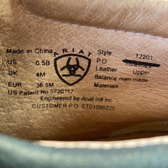 ARIAT JOSIE BLACK LEATHER LACE UP BOOTS. - Picture 9 of 12